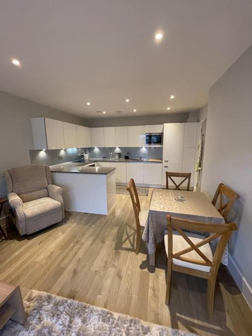 Appartamento 2 Bedroom Acton
